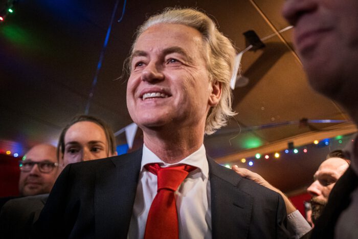 GROOTSTE PARTIJ (PVV) MOET PREMIER GEERT WILDERS LEVEREN
